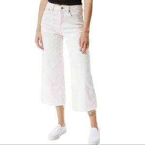 American Eagle White Wide Leg Cropped Jeans 4 Tall